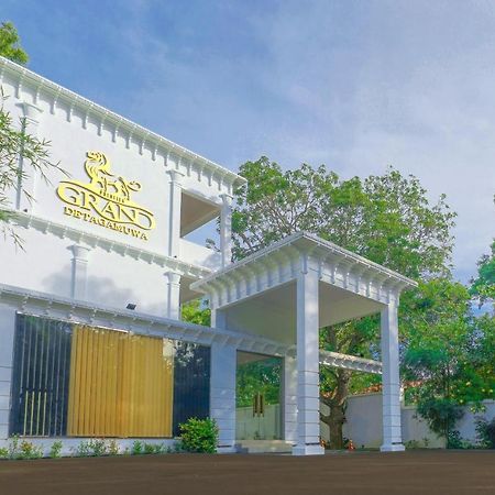 Grand Detagamuwa Hotel กตรคาม ภายนอก รูปภาพ