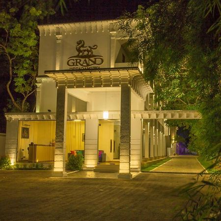 Grand Detagamuwa Hotel กตรคาม ภายนอก รูปภาพ