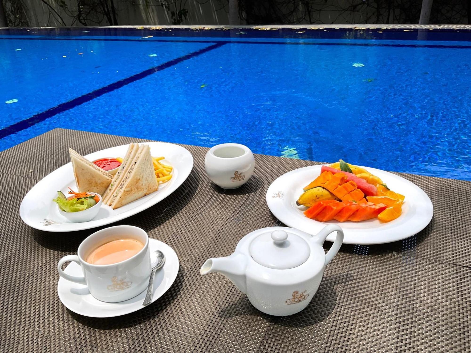Grand Detagamuwa Hotel กตรคาม ภายนอก รูปภาพ