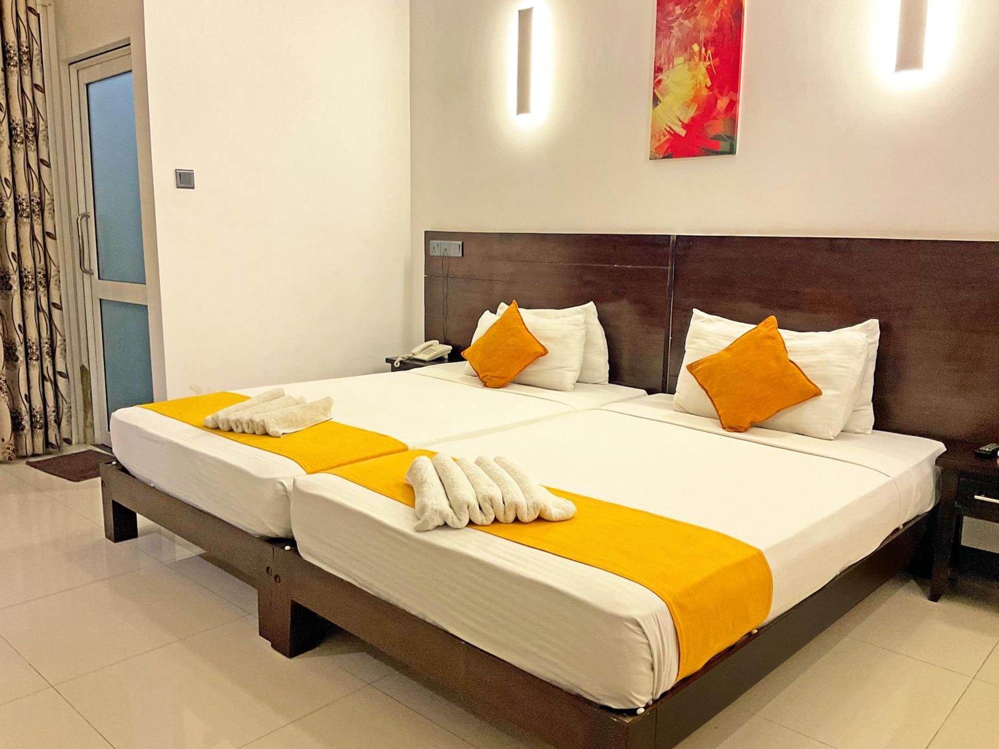 Grand Detagamuwa Hotel กตรคาม ภายนอก รูปภาพ